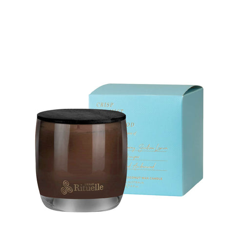 Crisp sea mist, juniper and amberwood 140gm candle